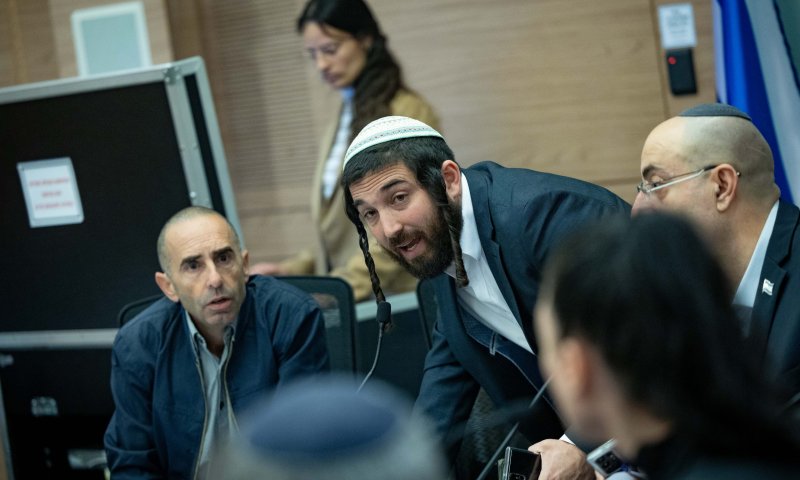 סוכות לתושבי הצפון: מבטיח להילחם אתכם בממשלה