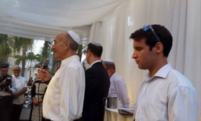 מרגש: הנדר של אולמרט שקויים במלואו