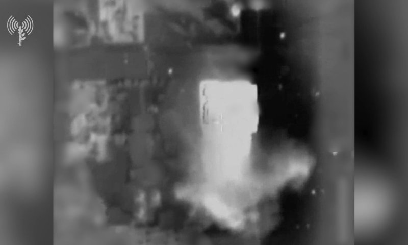 צה"ל תקף בית של בכיר חמאס ששימש כמחסן נשק