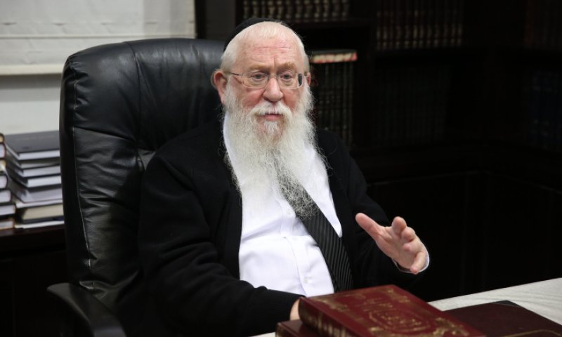 "להחרים חתונות של כלות שלומדות באקדמיה"