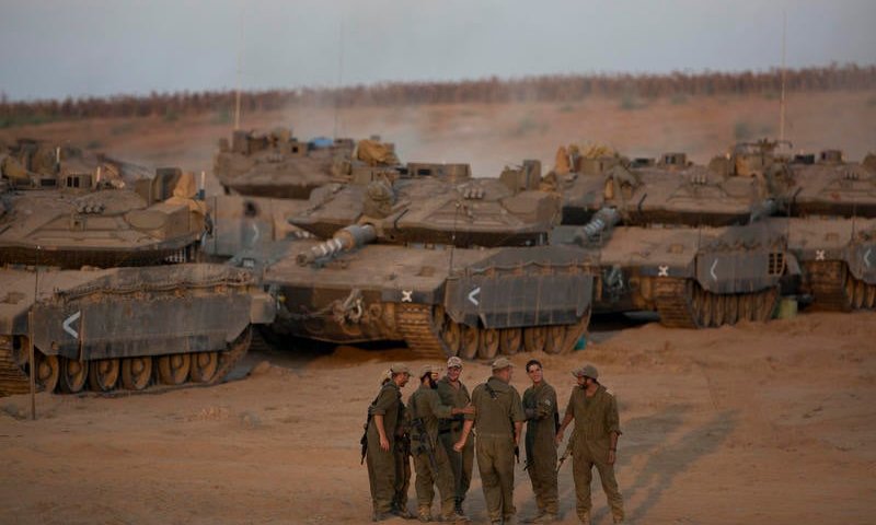 הפור נפל: 100,000 צווי 8 בדרך