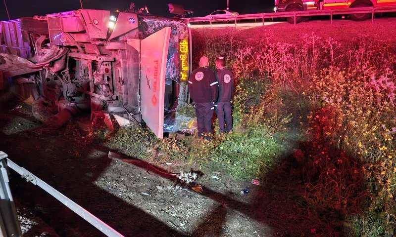 טרגדיה: הרוג ו-14 פצועים בתאונה קטלנית ליד קריית גת