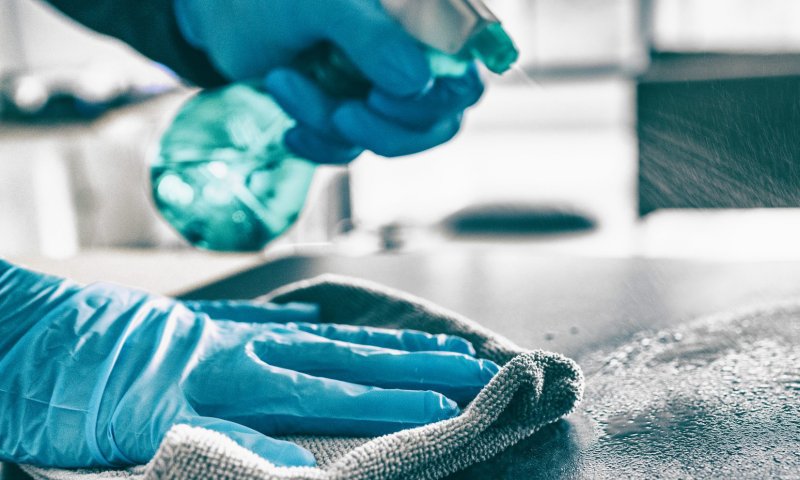 2 נשים פונו לביה"ח לאחר ששאפו אדי חומרי ניקוי