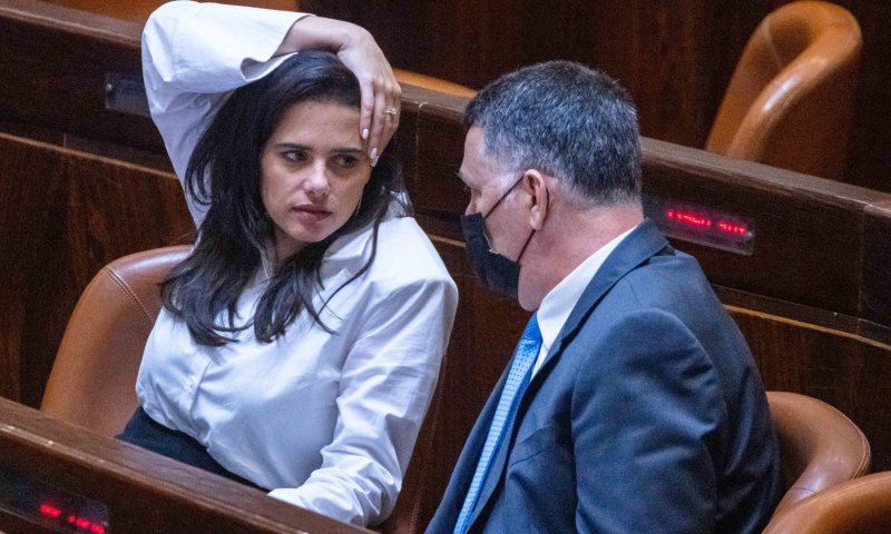 משרד המשפטים נגד חוק שלילת אזרחות ממחבלים