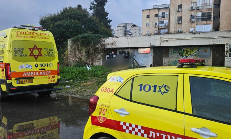 טרגדיה בחדרה: דר רחוב כבן 40 נפטר מהיפותרמיה