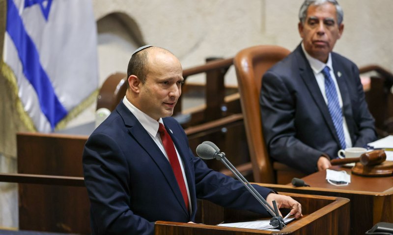 בנט מכחיש:  לא הייתה דרישה כזו מבתי החולים