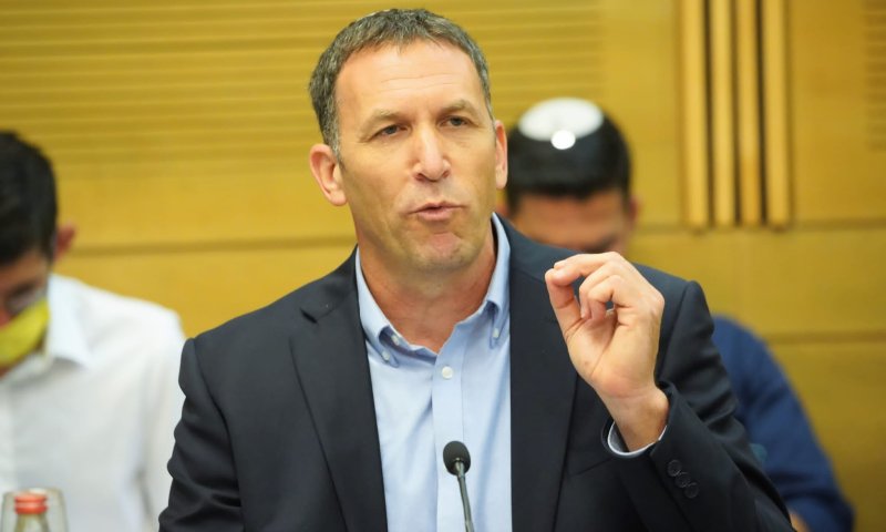 כהנא רוצה לקדם את חוק הגיור אך יש פקק בחקיקה