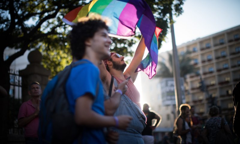 מגיש הטלויזיה: "לומר שהחיינו על מצעד הגאווה"
