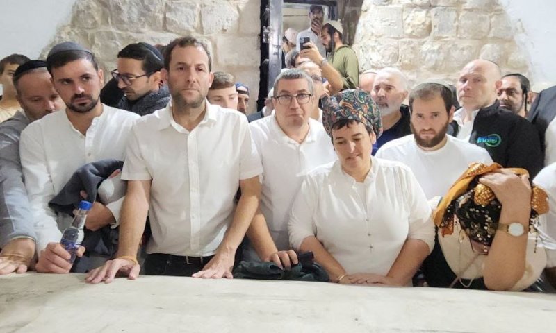 אם האחים שנרצחו בפיגוע ירי: "את אחי אנוכי מבקש"