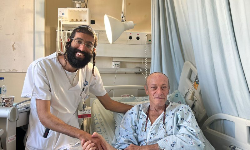 בזמן שאשתו מאושפזת: גבר לקה בלבו בבית החולים