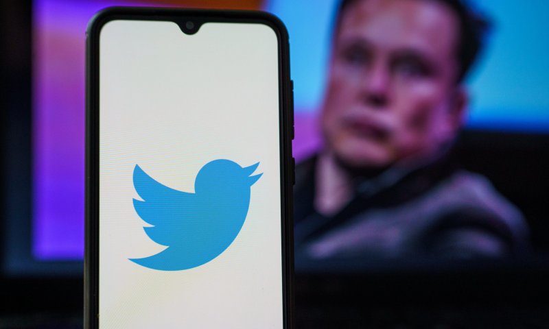 מאסק מנסה להשתלט על טוויטר, איך זה ישפיע?