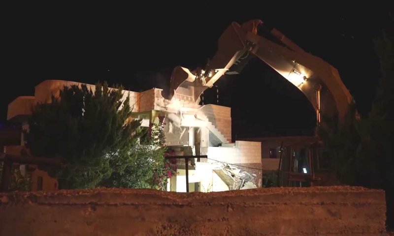 צפו: צה"ל הרס את בית רוצחה של דפנה מאיר