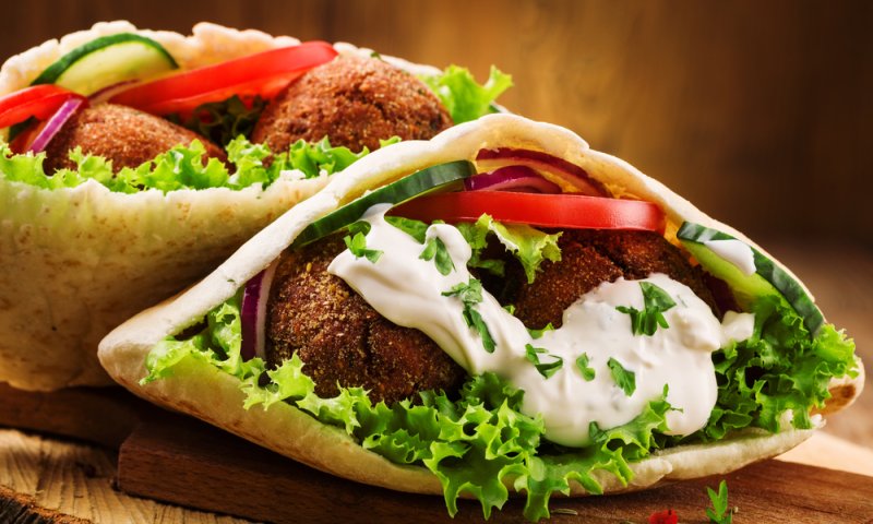 אין כוח לנפנף? 4 מתכונים למאכלים הכי ישראלים