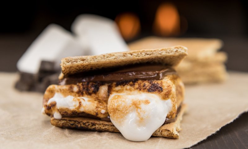 מה זה סמורס ואיך מכינים אותו? מתכון לל"ג בעומר