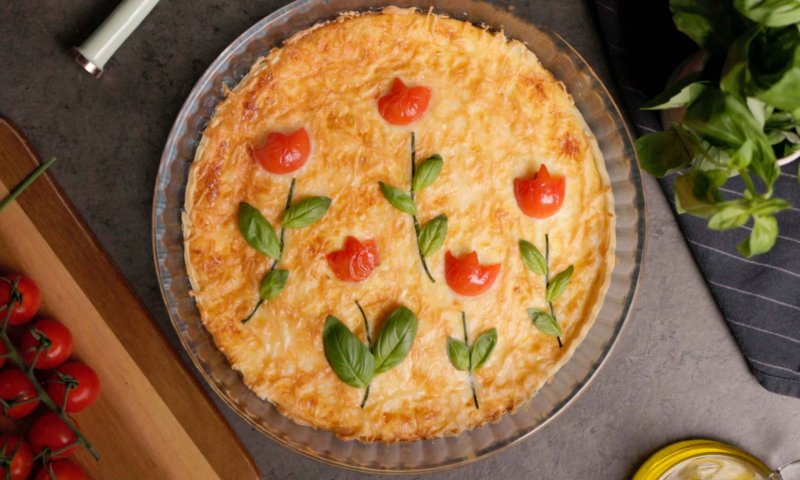 פינוק לשבועות: קיש בצל מקורמל ועגבניות שרי