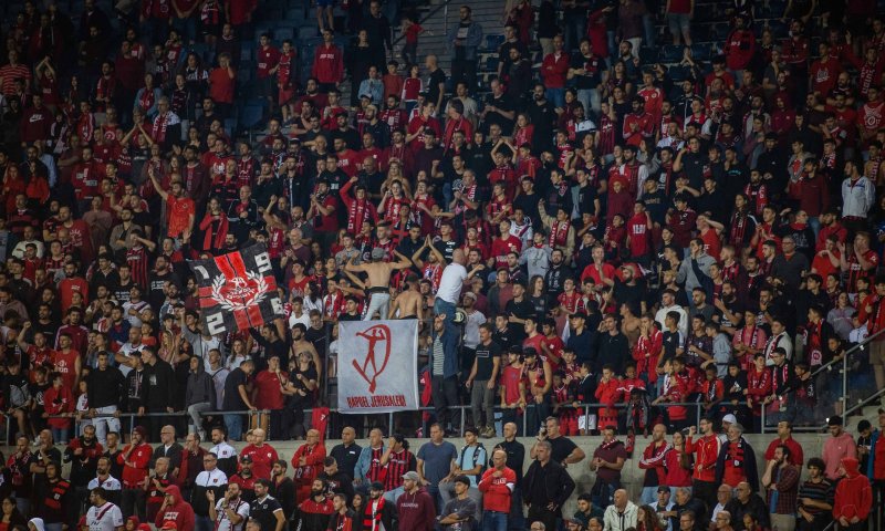 בעקבות ביזוי ההמנון: אוהדי ב"ש תקפו את אוהדי סכנין