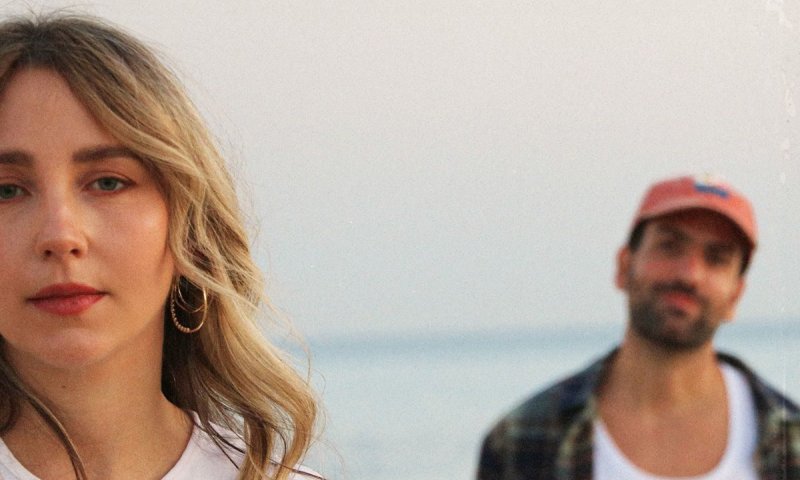 מסשן גלישה לשיר: כך נולד שיתוף הפעולה של איזי ודורון טלמון