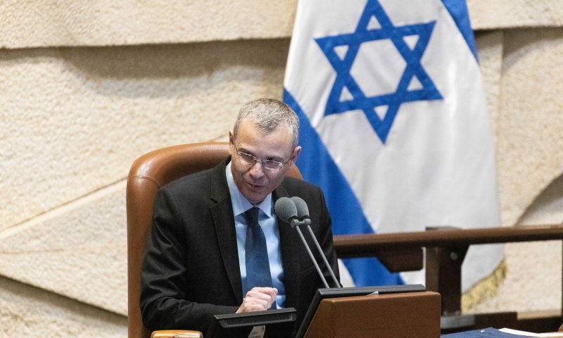 בדרך למשפטים: יריב לוין יתפטר מחר מתפקידו