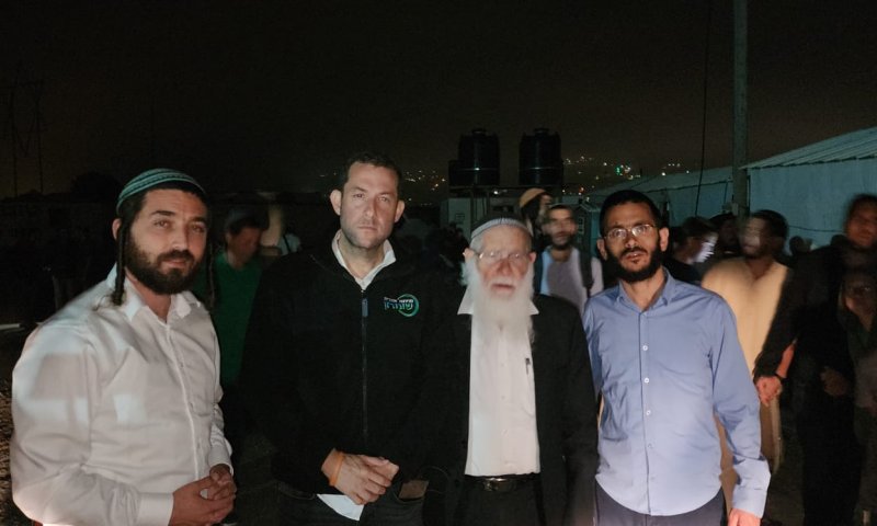 כמענה לפיגוע: משפחות חזרו ליישוב אביתר