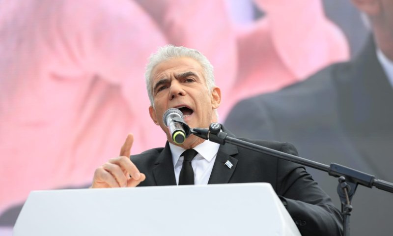 לפיד: "חקיקה אלימה שקורעת את העם לגזרים"