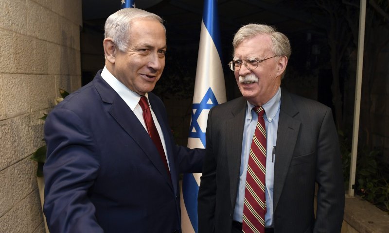 לאחר הפגישה עם נתניהו: ג'ון בולטון נפרד מישראל