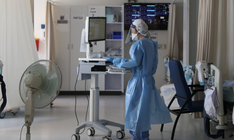 הקורונה בישראל: מניין המתים עלה מעל 8,000