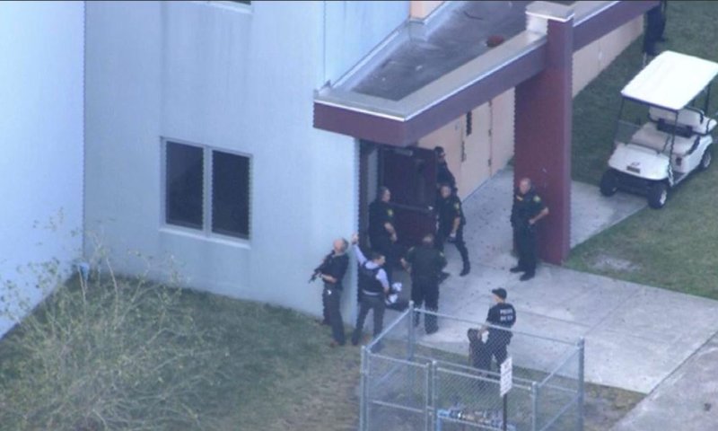 בין נפגעי הטבח בפלורידה: לפחות 4 תלמידים יהודים