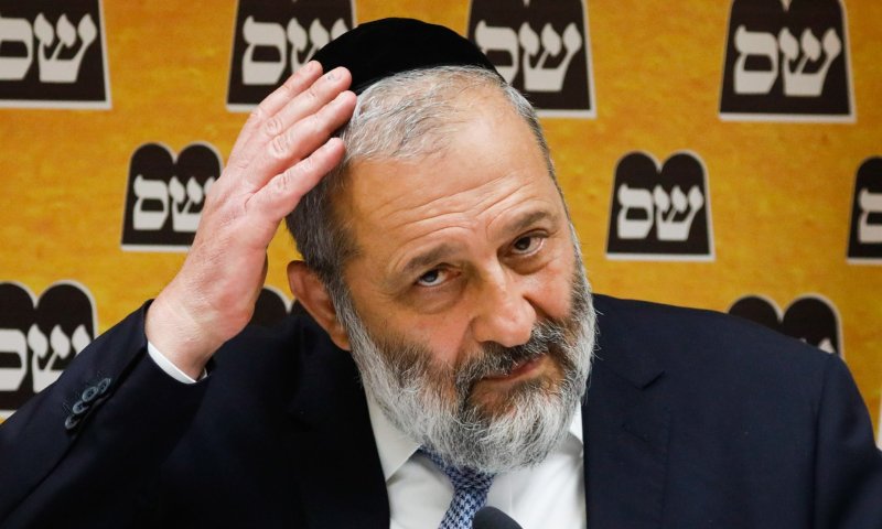 ברשת זועמים על דרעי: "החיוך הזחוח שעל פניך יימחק"