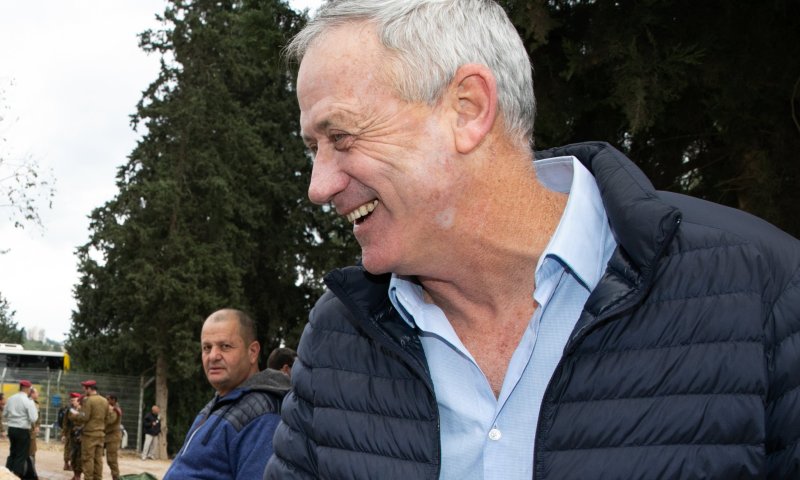 גנץ ולפיד סיכמו על איחוד ברוטציה: אשכנזי מקום- 3