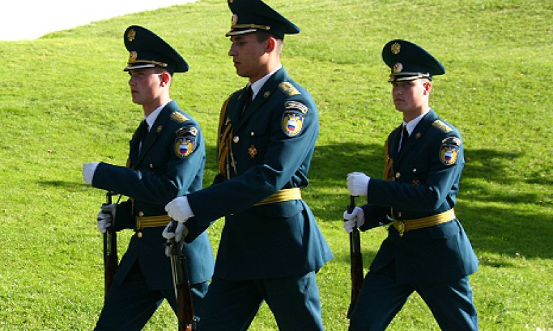 לילה מתוח באוקראינה: צבא רוסיה פלש לקרים