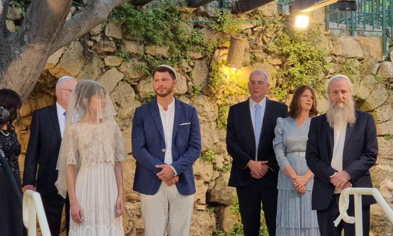 מזל טוב: בנו של ניר אורבך התחתן עם בחירת ליבו