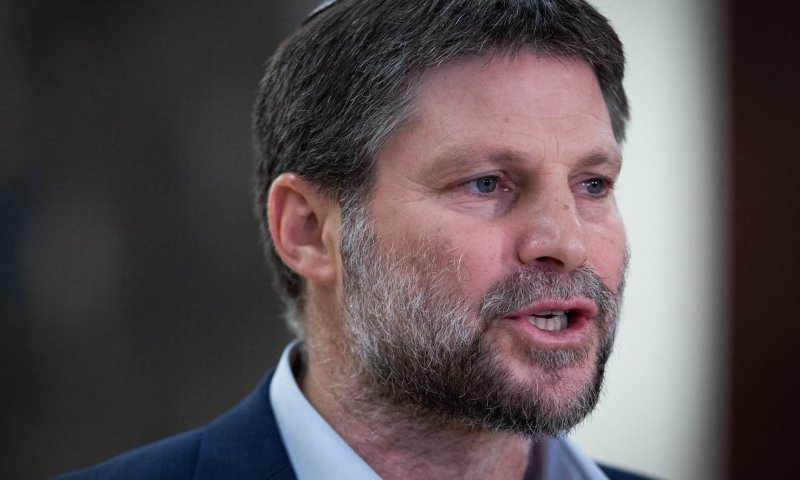 סמוטריץ' מבהיר: "מעדיף לפרוש ולא לחתום על זה"