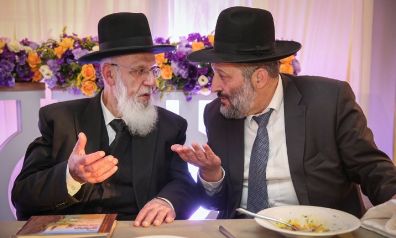 ש"ס מאיימת: "אם צריך נפרוש גם מהממשלה"