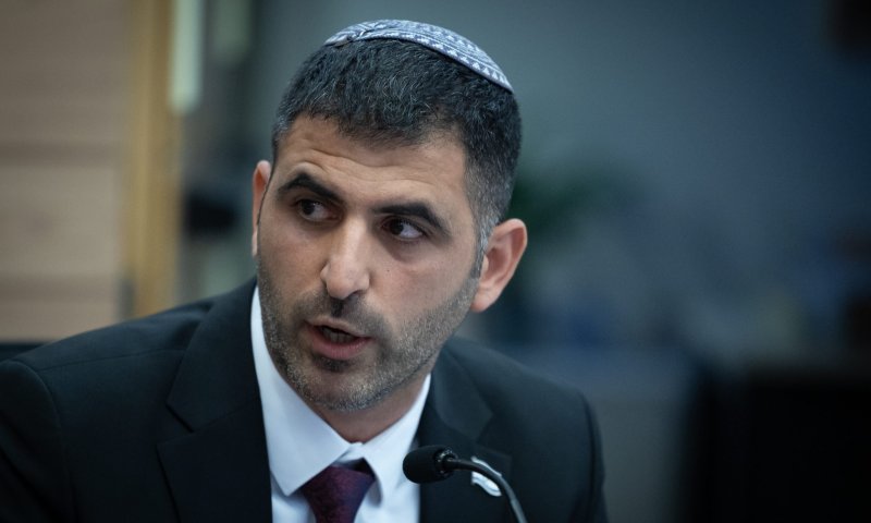 השר קרעי ישתתף בהפגנת החרדים נגד גיוס