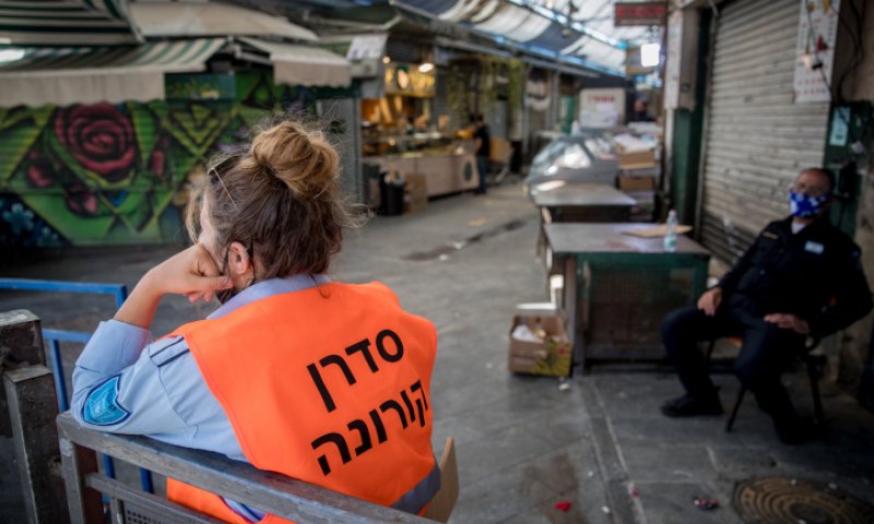 בריכות שחיה, ים וקניונים: מה מותר, מתי ואיך?