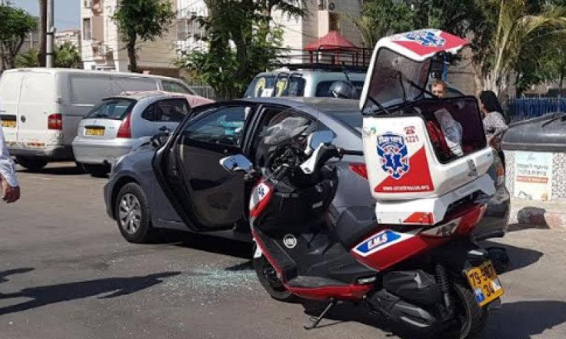 כמעט אסון: השמשה נופצה, התינוקת בת השנה ניצלה