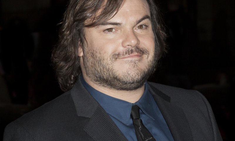 צפו: הקומיקאי היהודי ג'ק בלאק שר "חד גדיא"