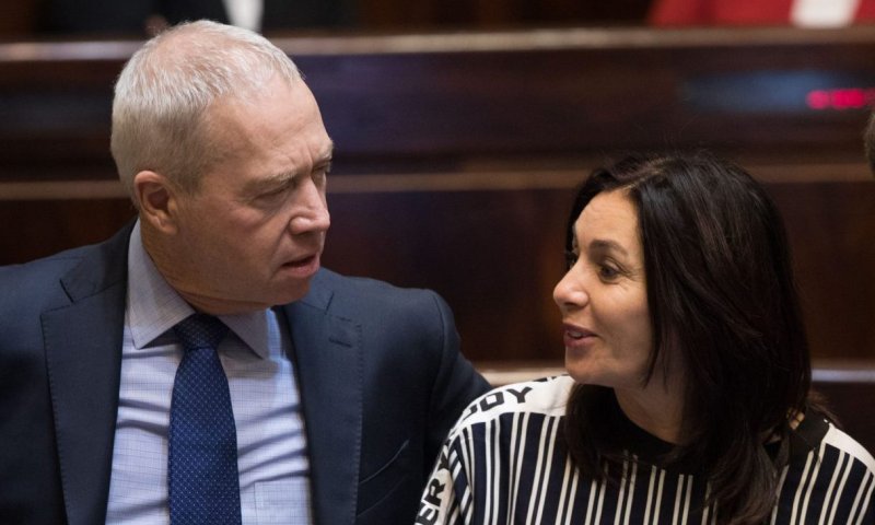 פארסה גם בקבינט: שרים יכהנו שבועיים-שבועיים