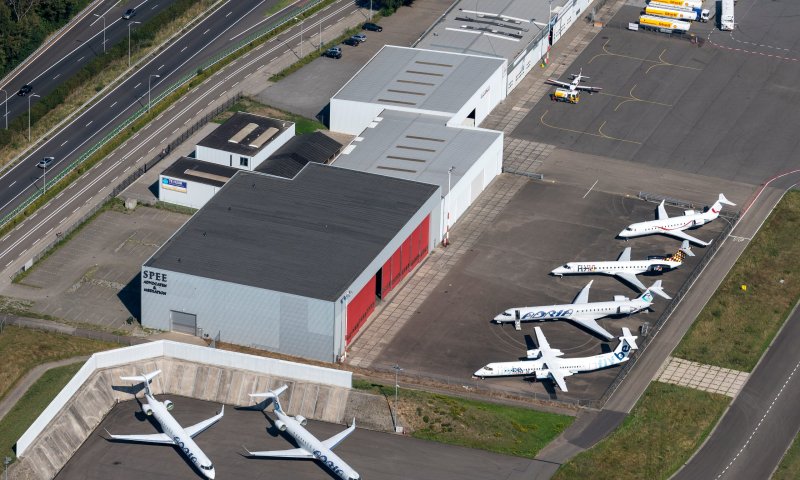 הולנד: שדה התעופה פונה לאחר דיווח על פצצה