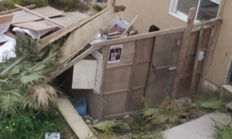 נזקי מזג האוויר: עשרות סוכות התפרקו ונהרסו