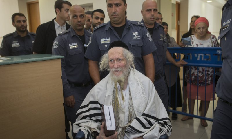 תלמידות אולפנה התארחו בשבת אצל חסידי ברלנד