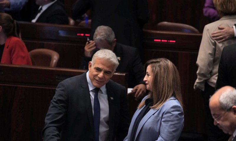 לפיד: "מי שלא יכול לחיות עם הקואליציה &ndash; שיעזוב"