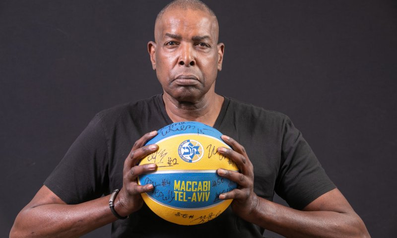 תגידו מזל טוב: השחקן המיתולוגי אולסי פרי בן 73