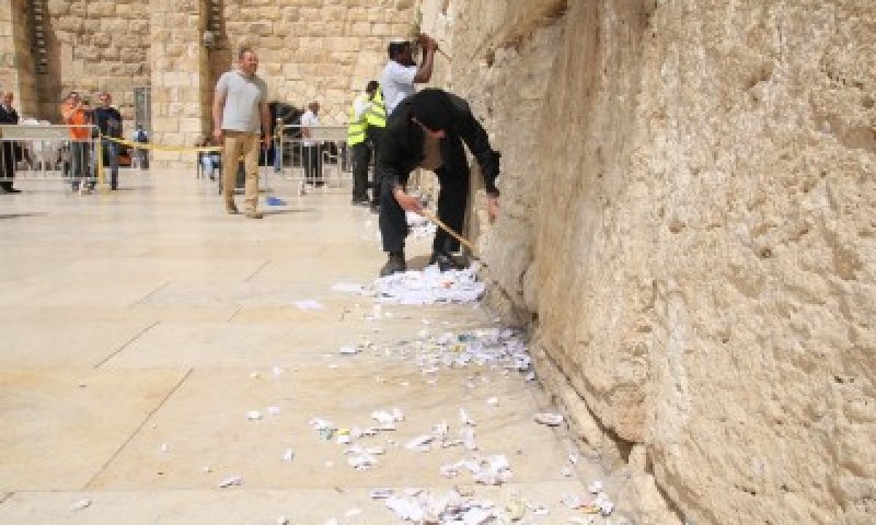 שמתם פתק בכותל? הוא כנראה כבר לא שם