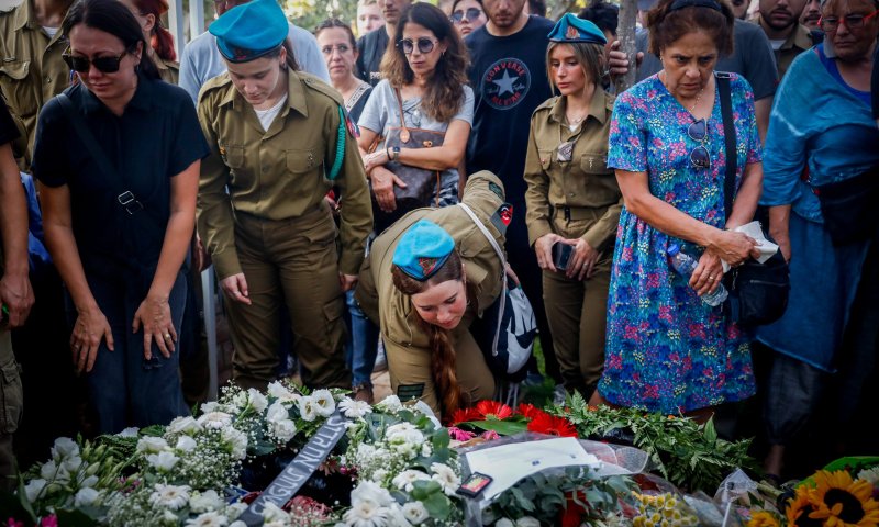 "מלאך משמים": הלוחם שנרצח בפיגוע הובא למנוחות