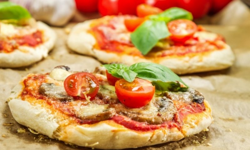 לפתיחת צום מהירה: מתכון לפיצה על מחבת