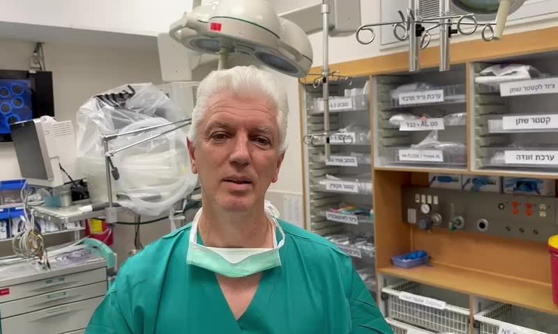 בית החולים בעדכון על מצבו של המטפל שננשך על ידי תנין