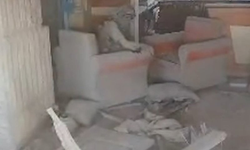 רעול פנים, לבד ופצוע: רגעיו האחרונים של סינוואר לפני החיסול