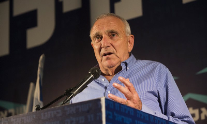 אהרונוביץ': לפתוח בחקירה נגד מי ששמח על מות שרון