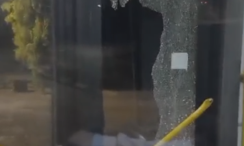 הנהג דרש לקפל את הקורקינט והותקף באבנים